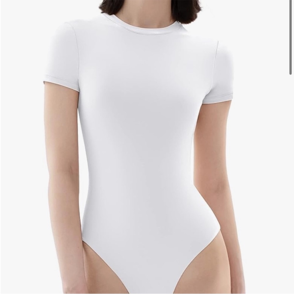 Pumiey 2XL Classic White Women's Bodysuit